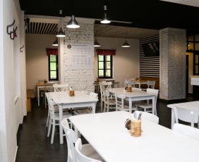 Neratov pub